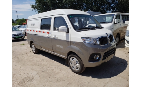 金杯新海獅半封閉貨車(chē)